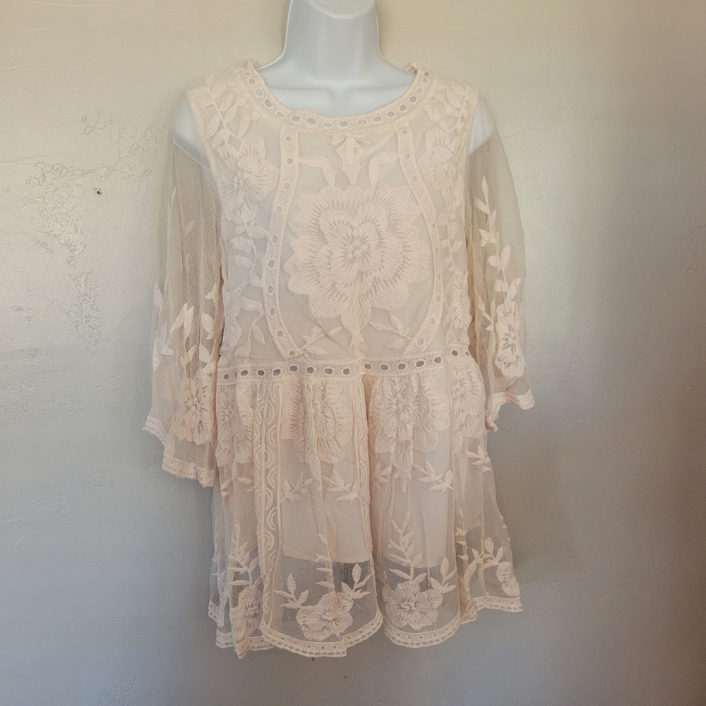 Entro Small White Light Pink Lace Blouse Quarter Sleeve Embroidered Boho Top